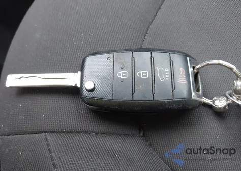 2019 Kia Soul z USA, uszkodzony, nr VIN KNDJN2A26K7025917